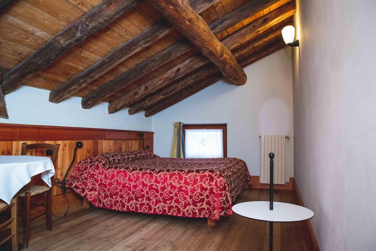 Hotel La Villa Della Regina Gressoney-la-Trinité Buitenkant foto