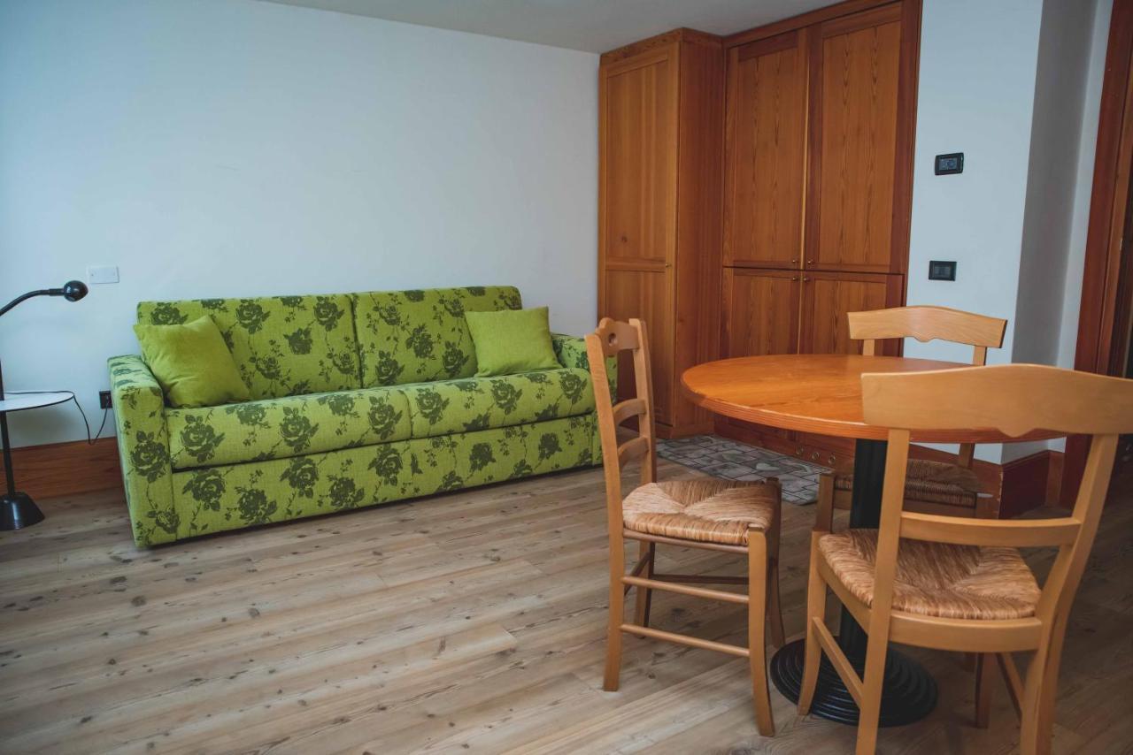 Hotel La Villa Della Regina Gressoney-la-Trinité Buitenkant foto