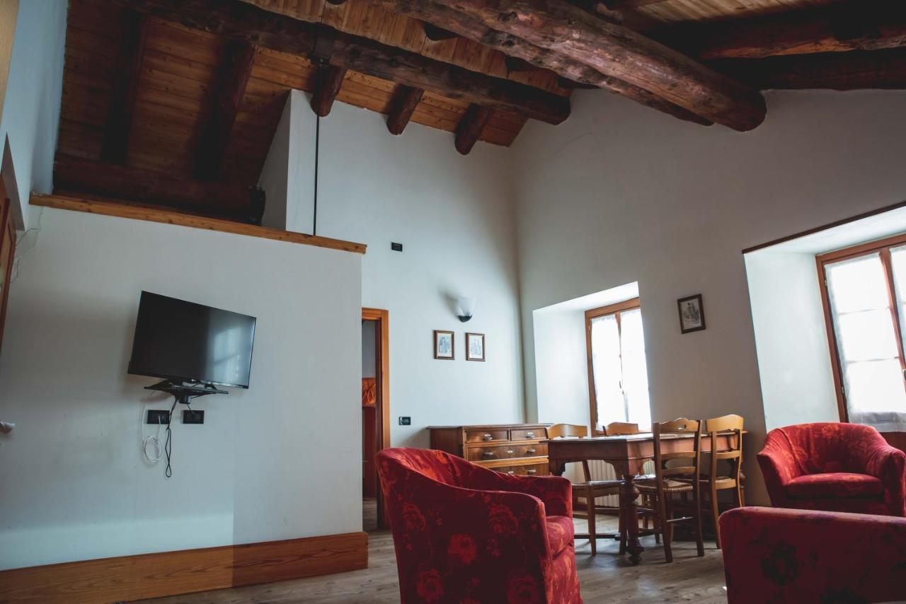 Hotel La Villa Della Regina Gressoney-la-Trinité Buitenkant foto