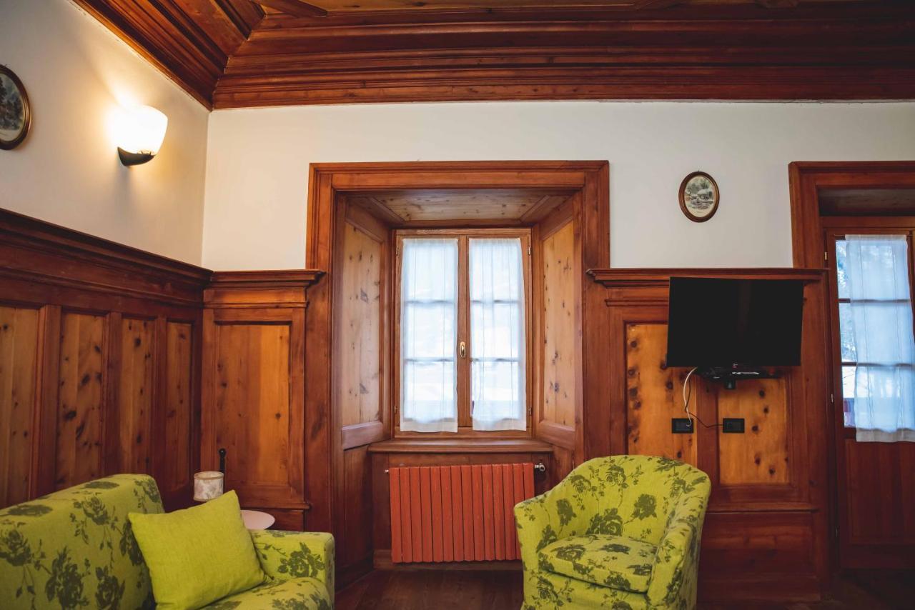 Hotel La Villa Della Regina Gressoney-la-Trinité Buitenkant foto